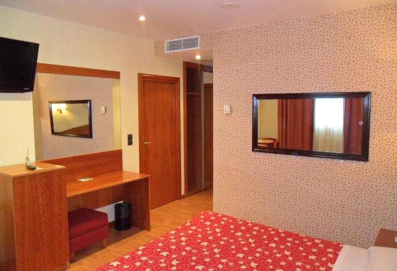 חדר סטנדרט, Motel Emporio