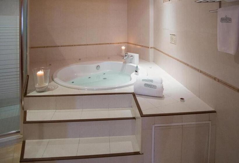 ハイドロマッサージバス付きスイート, Motel Emporio