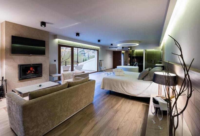 סוויטה דלוקס, Suites Finca Los Olivos