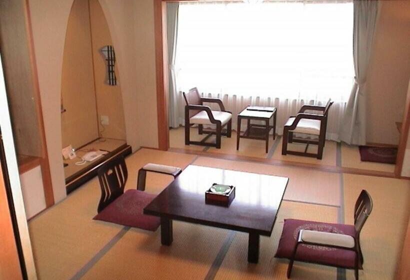 غرفة قياسية, Fukiageso