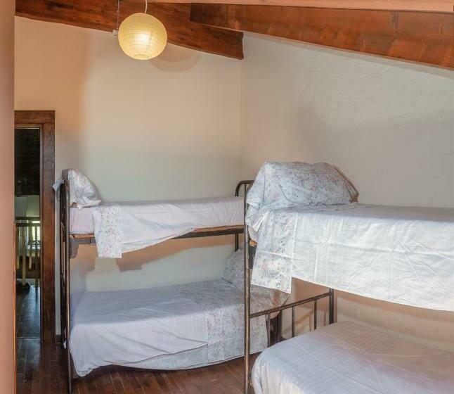 חדר סטנדרט לשלושה, Albergue A Noguera