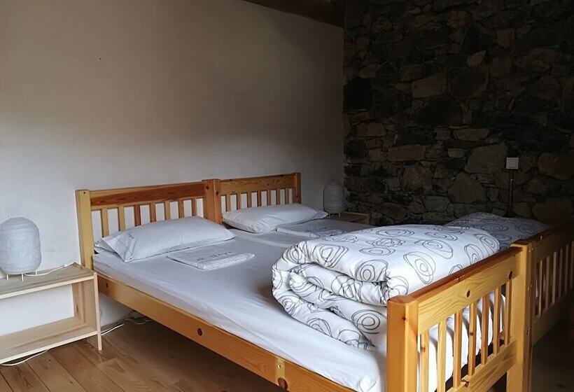 이코노미 쿼드러플룸(공용 화장실), Mas Rural El Negre