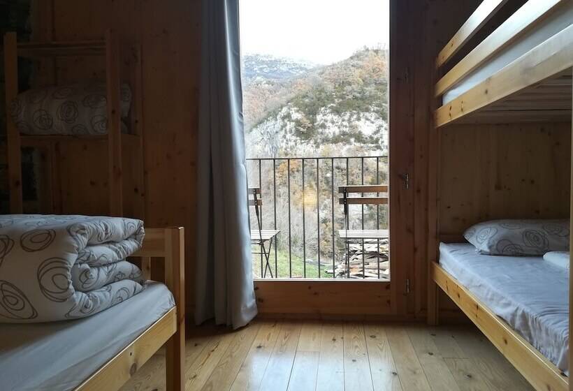 이코노미 쿼드러플룸(공용 화장실), Mas Rural El Negre