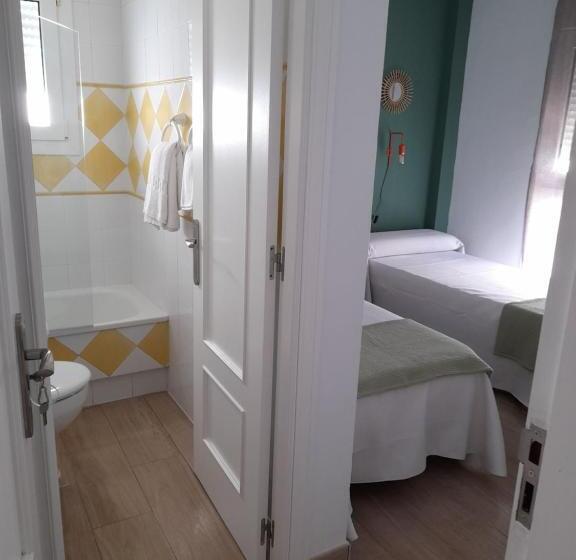 Номер Стандарт, Hostal Casandra Antiguo Hostal Los Valencianos