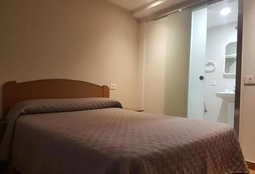 スタンダードルーム, Hostal Galicia Arteixo