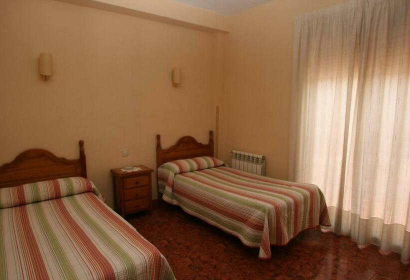 Номер Стандарт, Hostal Sunami