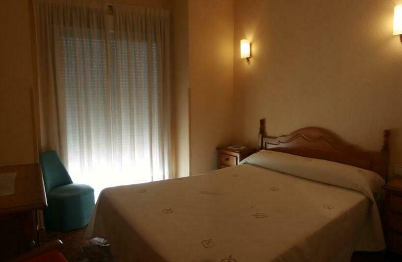 חדר סטנדרט, Hostal Sunami