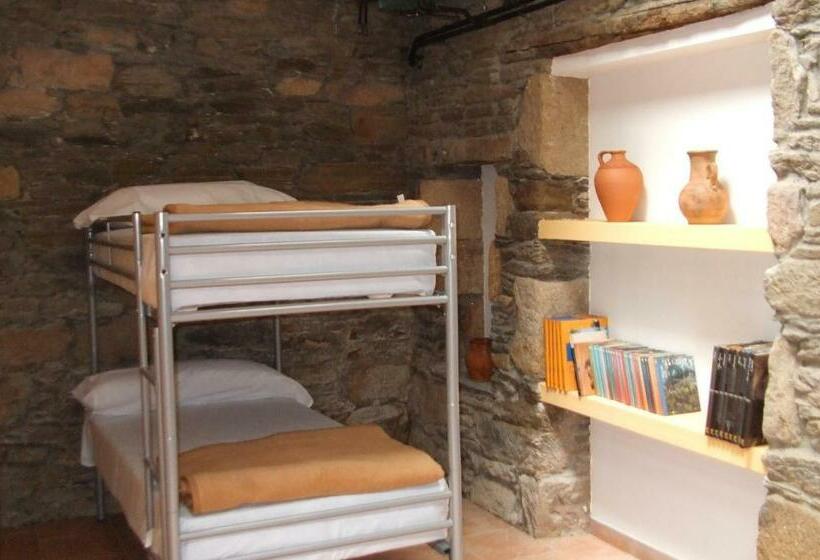 共用房间的床, Obradoiro