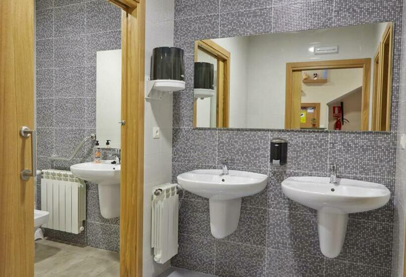 Номер Стандарт Четырехместный Совместный Санузел, Albergue Pereiro