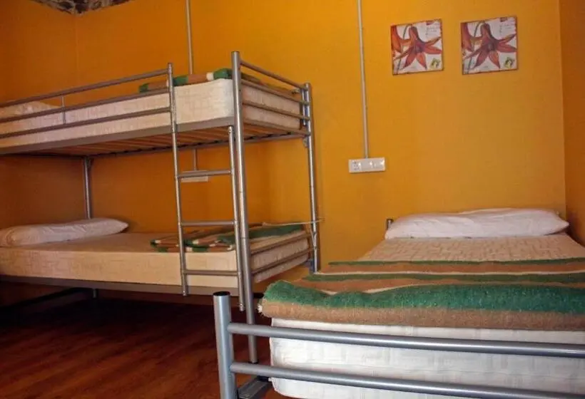 اتاق استاندارد سه تخته با سرویس بهداشتی مشترک, Albergue San Lázaro