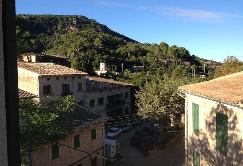 Студио Стандарт с Балконом, Allotjaments Serra De Tramuntana