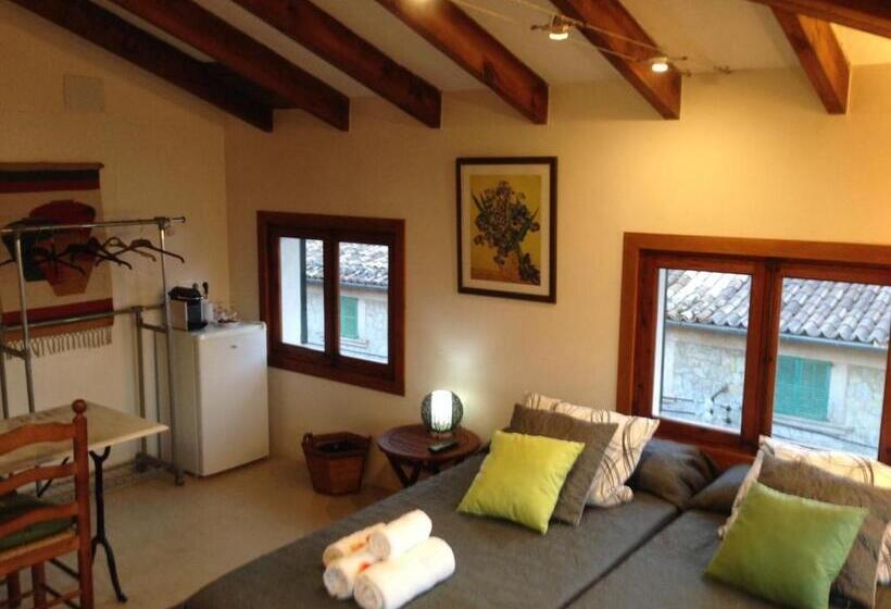 غرفة دور أخير, Allotjaments Serra De Tramuntana