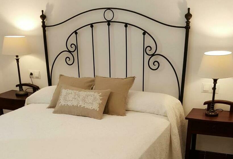 Номер Стандарт, Fuentepiedra Casa Rural Categoría Superior