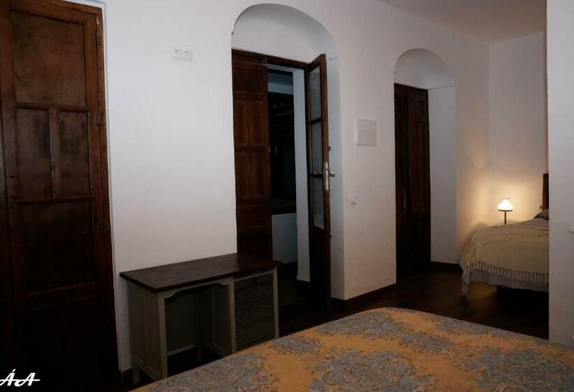 Номер Стандарт Трехместный, Fuentepiedra Casa Rural Categoría Superior