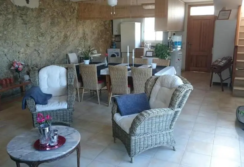 ویلای یک اتاق خوابه با استخر شنا, The Villa Sunlight