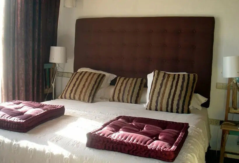 Habitación Estándar, Can Carbó De Peralada