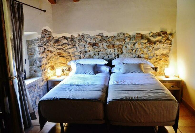 Номер Стандарт, Can Panyella