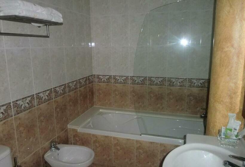 Quarto Quádruplo Estandar, Gasaqui