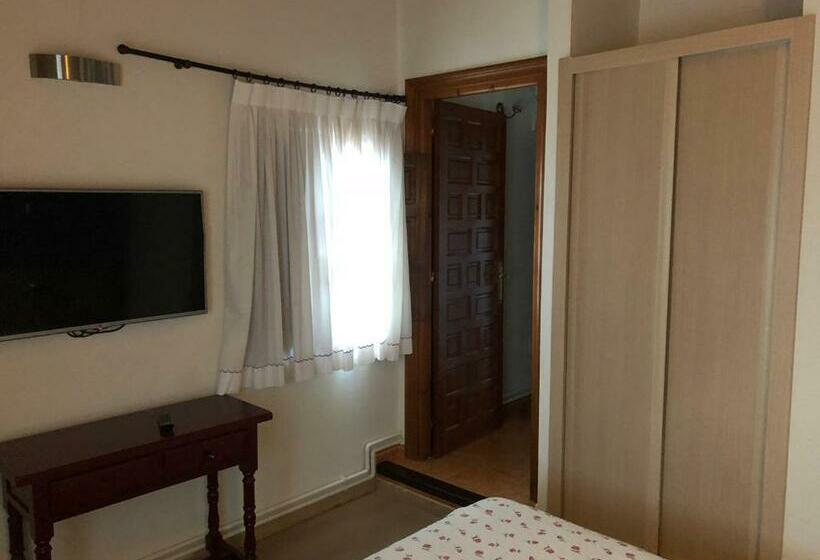 חדר אקונומי, Costa San Juan De La Canal