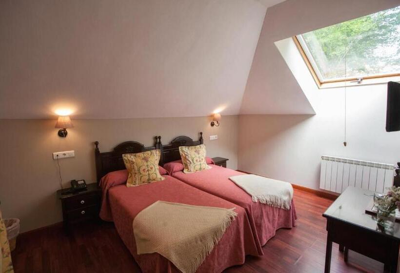 スタンダードトリプルルーム, El Repelao