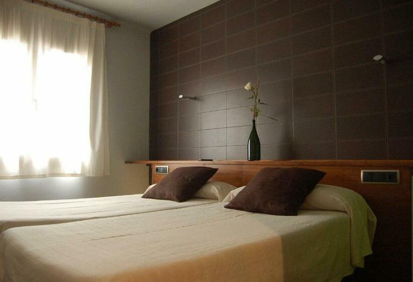 스탠다드 룸, Fonda Farré