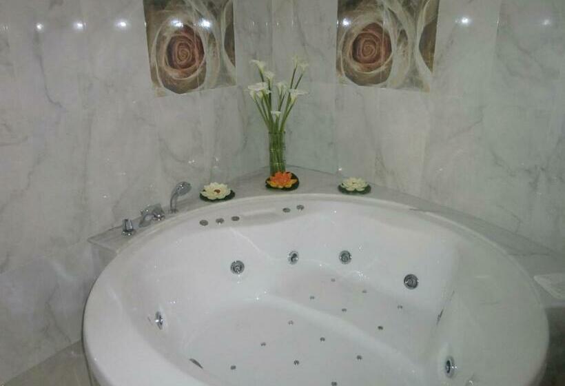 Quarto Deluxe, Gasaqui