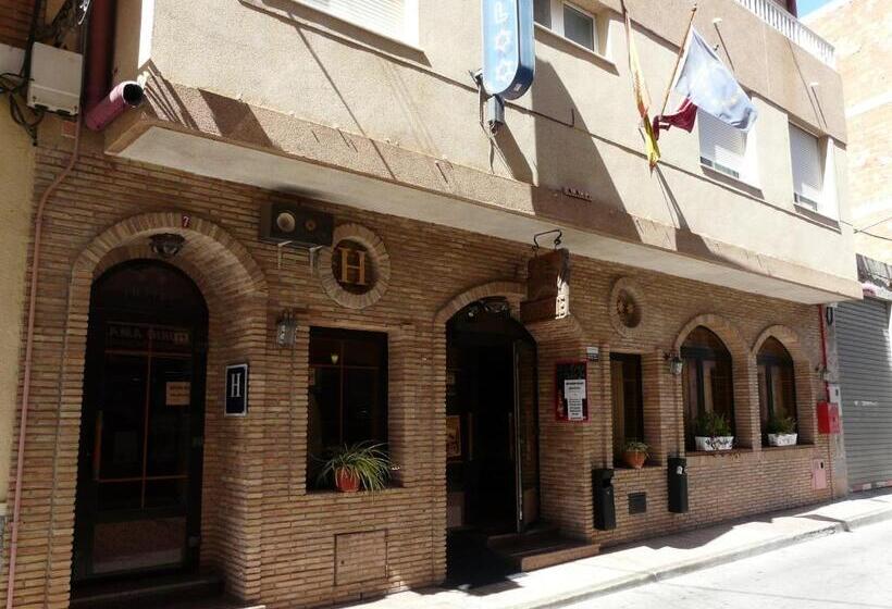 标准三人间, Guillermo Ii