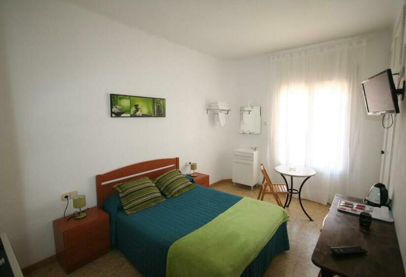 חדר סטנדרט חדר אמבטיה משותף, Hostal Juventus