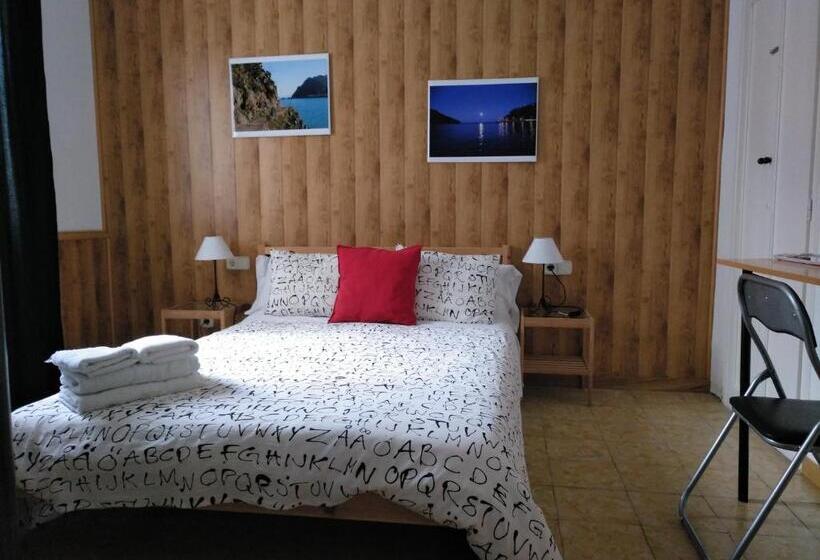 家庭房间共用浴室, Hostal Juventus