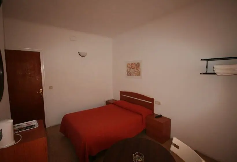 Standard-huone Jaettu Kylpyhuone, Hostal Juventus