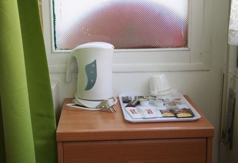 标准单人间共用浴室, Hostal Juventus