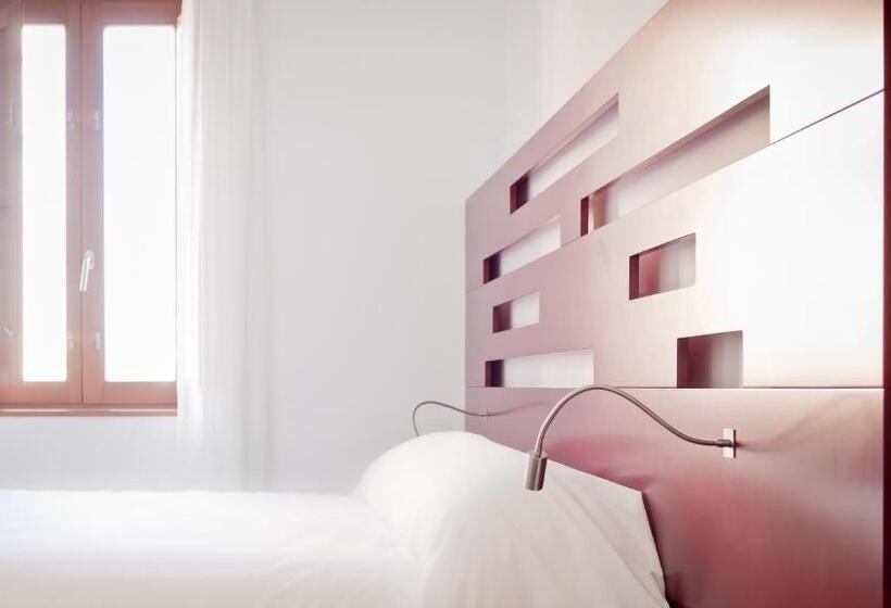 Номер Стандарт, Las Casas De Pandreula