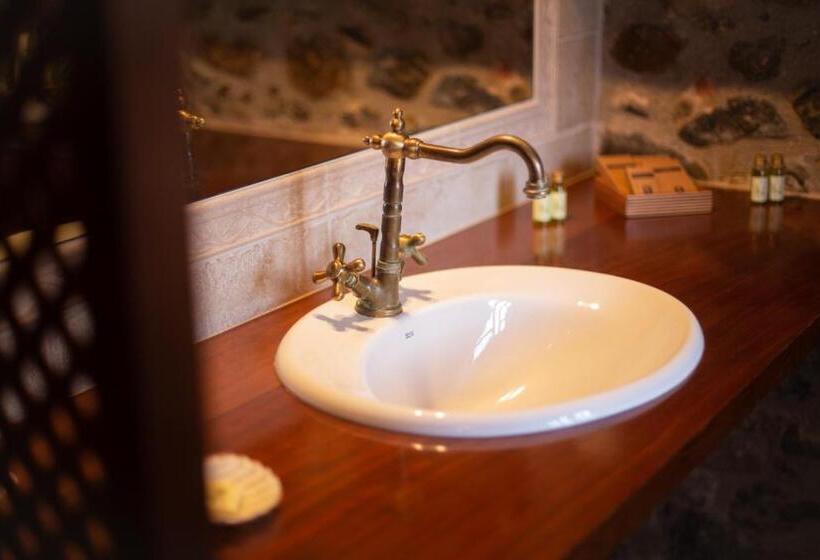 プールビュージュニアスイート, Mas 1670  Adults Only