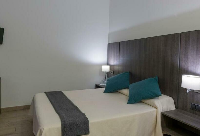 Номер Стандарт Трехместный, Mas Pere Pau