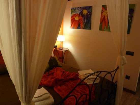 标准间, Masia Tinet