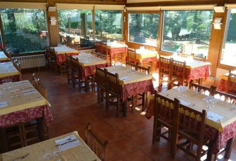 Standard Kolmen Hengen Huone, Pla Del Pi