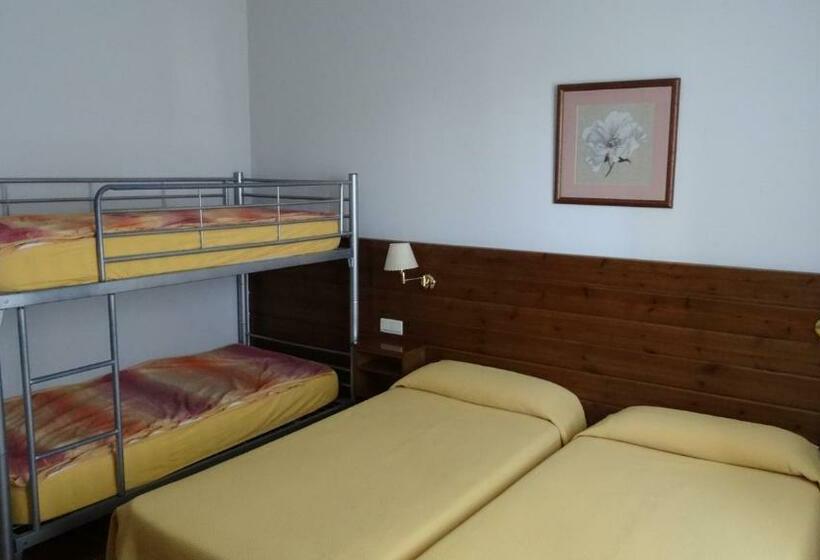 스탠다드 트리플 룸, Pla Del Pi