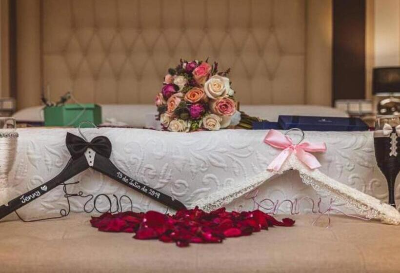 جناح جونيور, Restaurante Boabdil