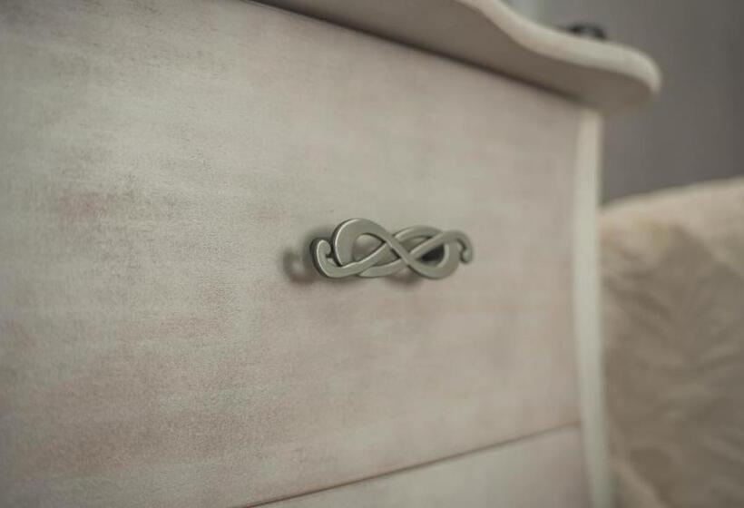 غرفة كومفورت, Restaurante Boabdil