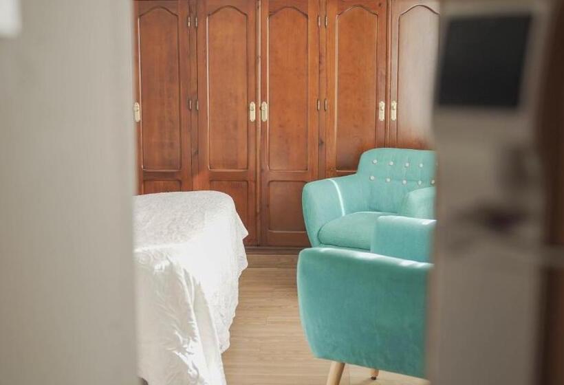 غرفة كومفورت, Restaurante Boabdil