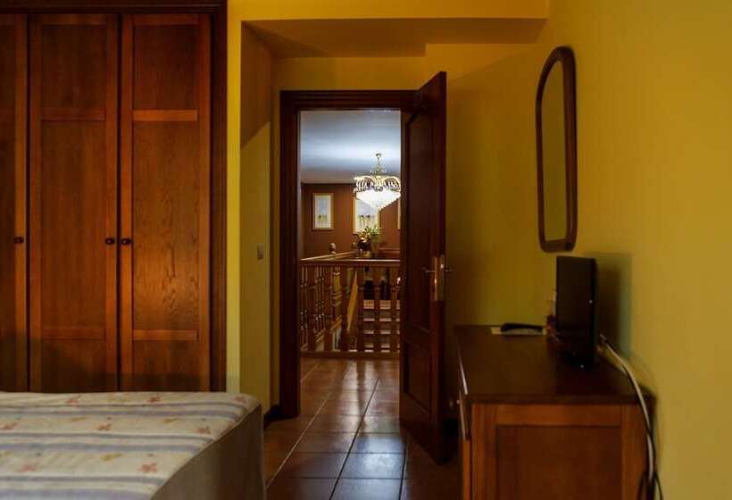 Quarto Estandar, Rincón De Antón
