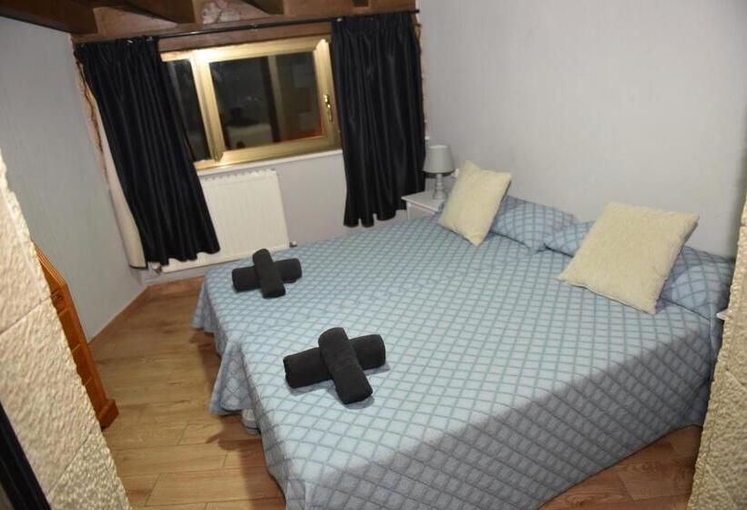 اتاق استاندارد چهار تخته, Rural El Castillo