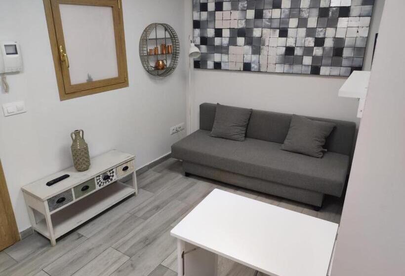 آپارتمان 1 خوابه همکف, Rural El Castillo