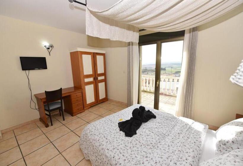 اتاق استاندارد با چشم‌انداز, Rural El Castillo