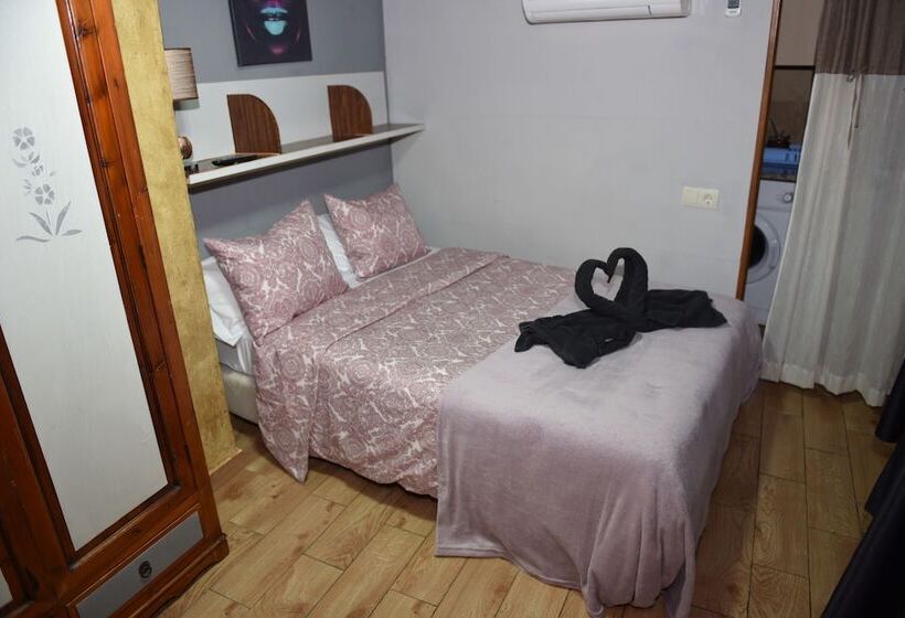 استودیوی کلاسیک, Rural El Castillo