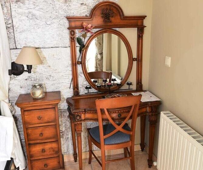 اتاق سوپریور با وان آب گرم, Rural El Castillo