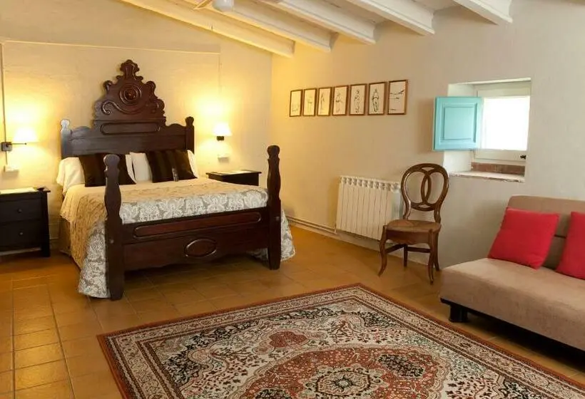 Standard Kolmen Hengen Huone, Turisme Rural Mas Masaller