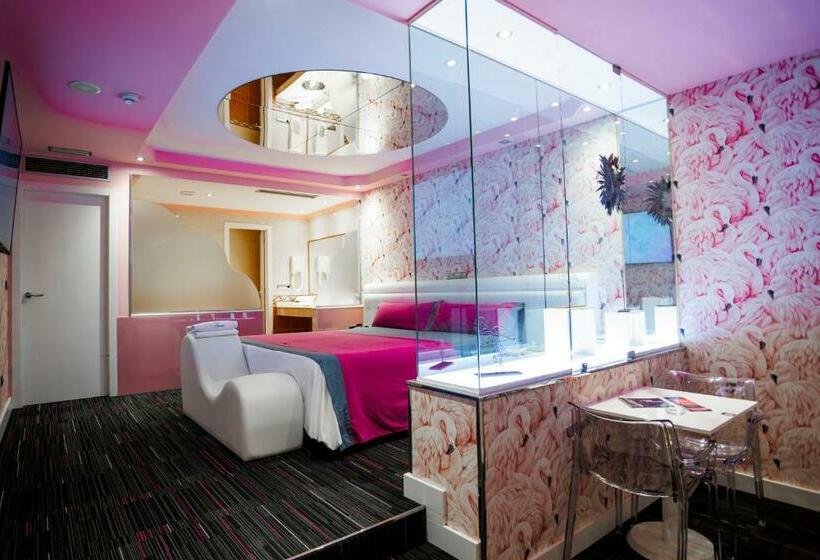 سوئیت با وان آب گرم, Motel Venus Pontevedra