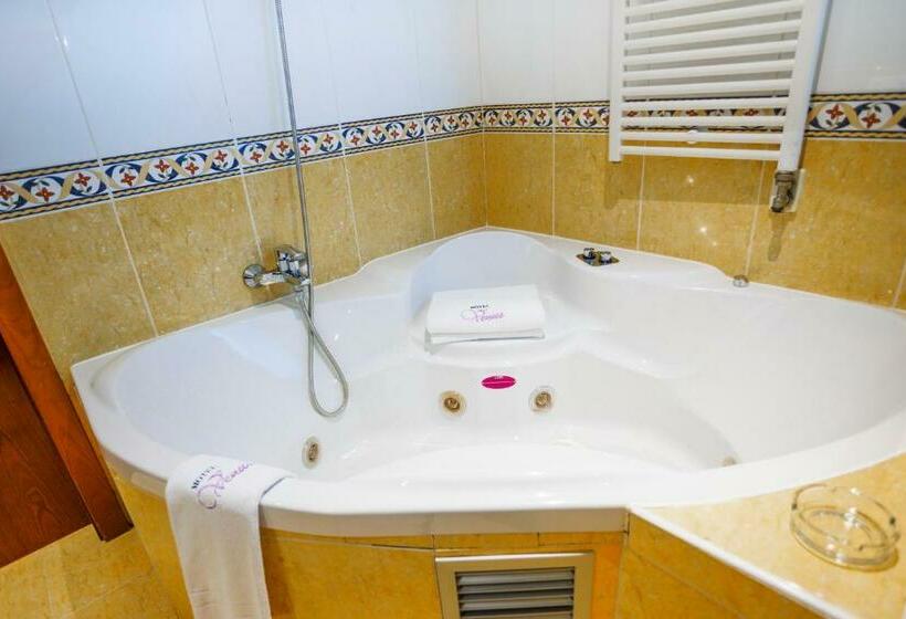 سوییت سوپریور, Motel Venus Pontevedra