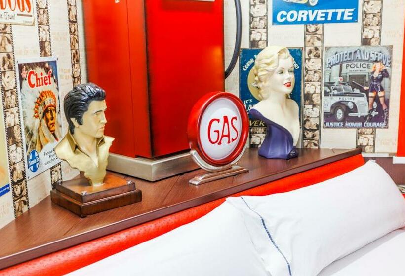 سوییت سوپریور, Motel Venus Pontevedra